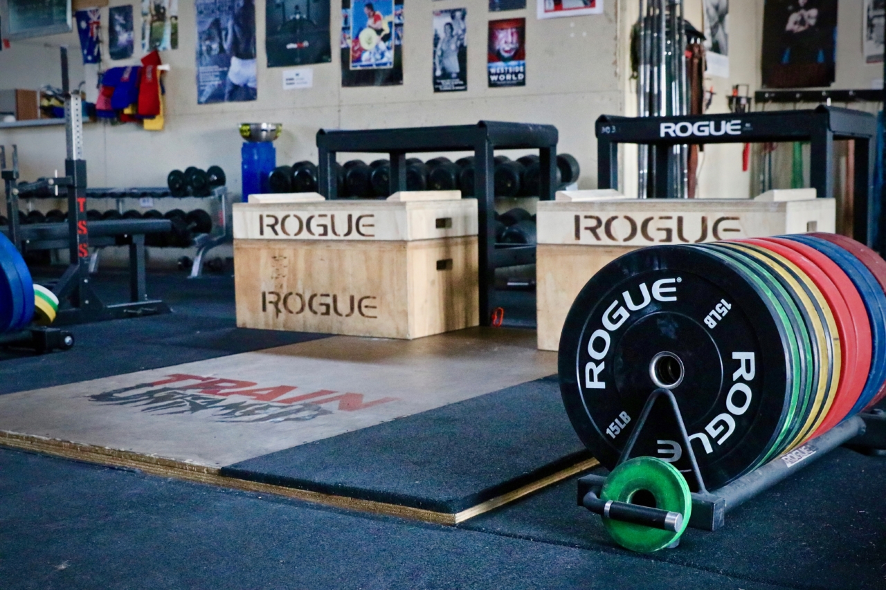 Weightlifting platform